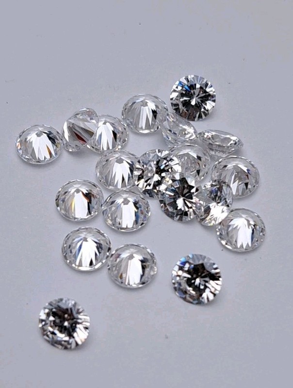 21 pieces 7.75 mm Round CZ Cubic Zirconia Loose Stones
