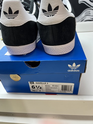 Scarpe Adidas Gazelle Uomo Taglia 6.5 Nero Bianco Sneakers Classiche Scamosciate BB2502 NUOVE - Foto 4 di 6