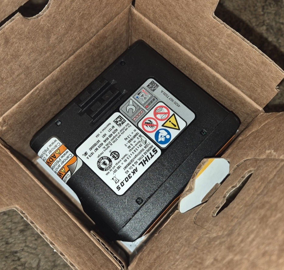 NEW Stihl AK30 S 36V Replacement Battery & AL101 Battery Charger