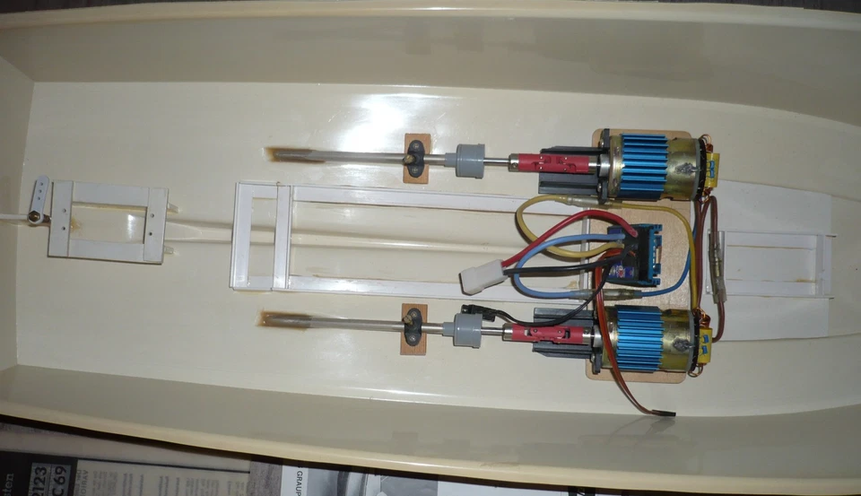 RC Yacht Rarität Graupner Commodore von 1969 - Bild 3 von 4