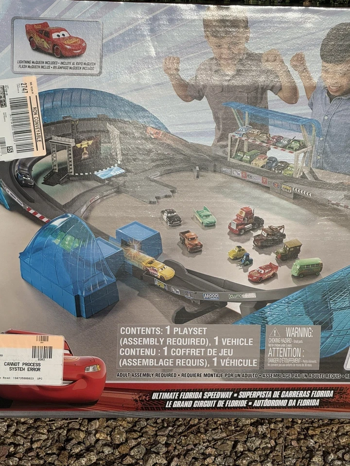 Disney Pixar Cars Ultimate Florida Speedway Playset Lightning McQueen Included - Image 3 of 4