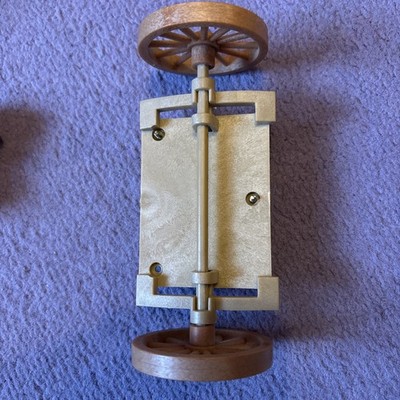 Sylvanian Families Vintage Roulotte Gypsy Caravan Rear Back Wheels & Axle Shaft