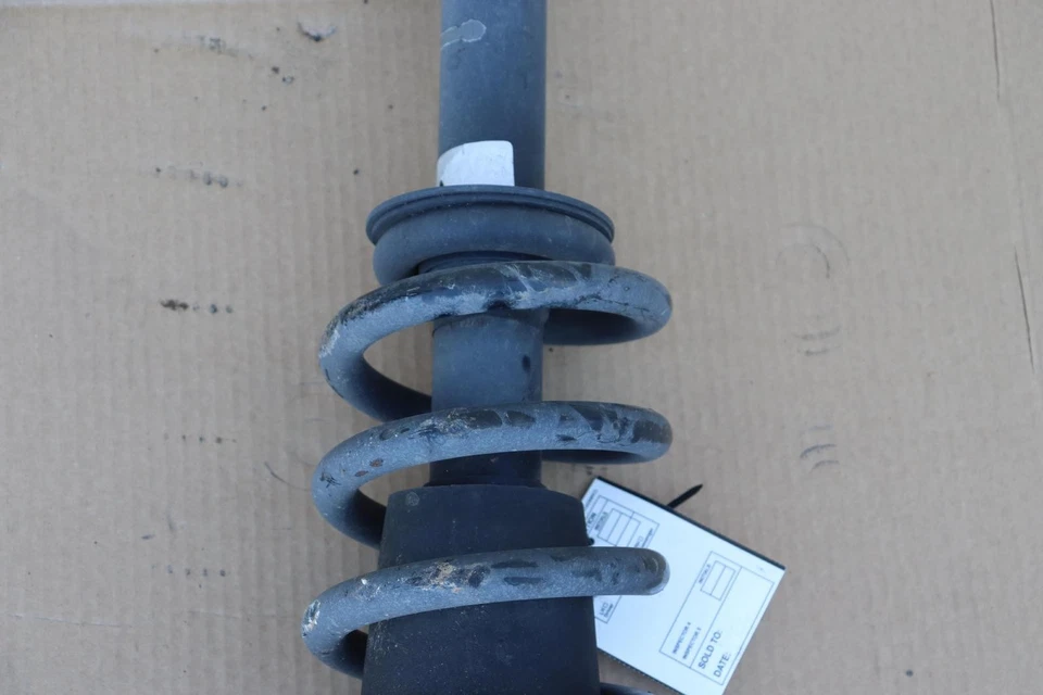 Amortiguador de puntal del lado del pasajero delantero derecho Cadillac Escalade 2015-2020 OEM Foto 3 de 4