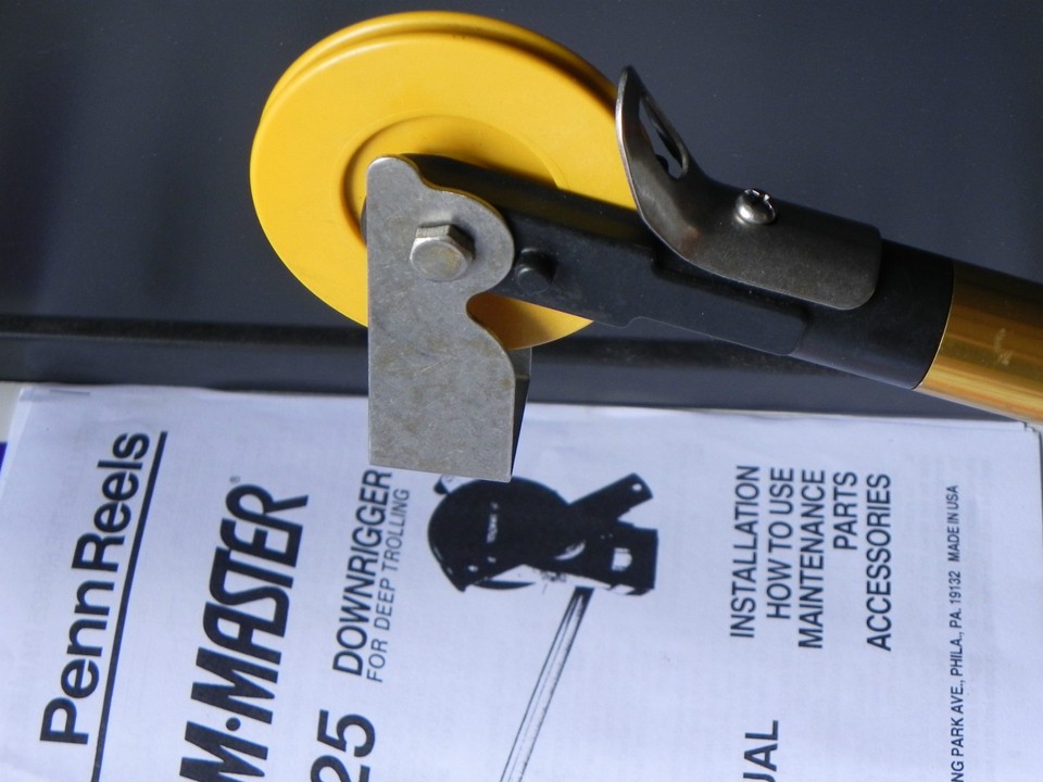 Penn FathomMaster 625 Downrigger MANUAL DOWN RIGGER SEAHORSE Gimbal