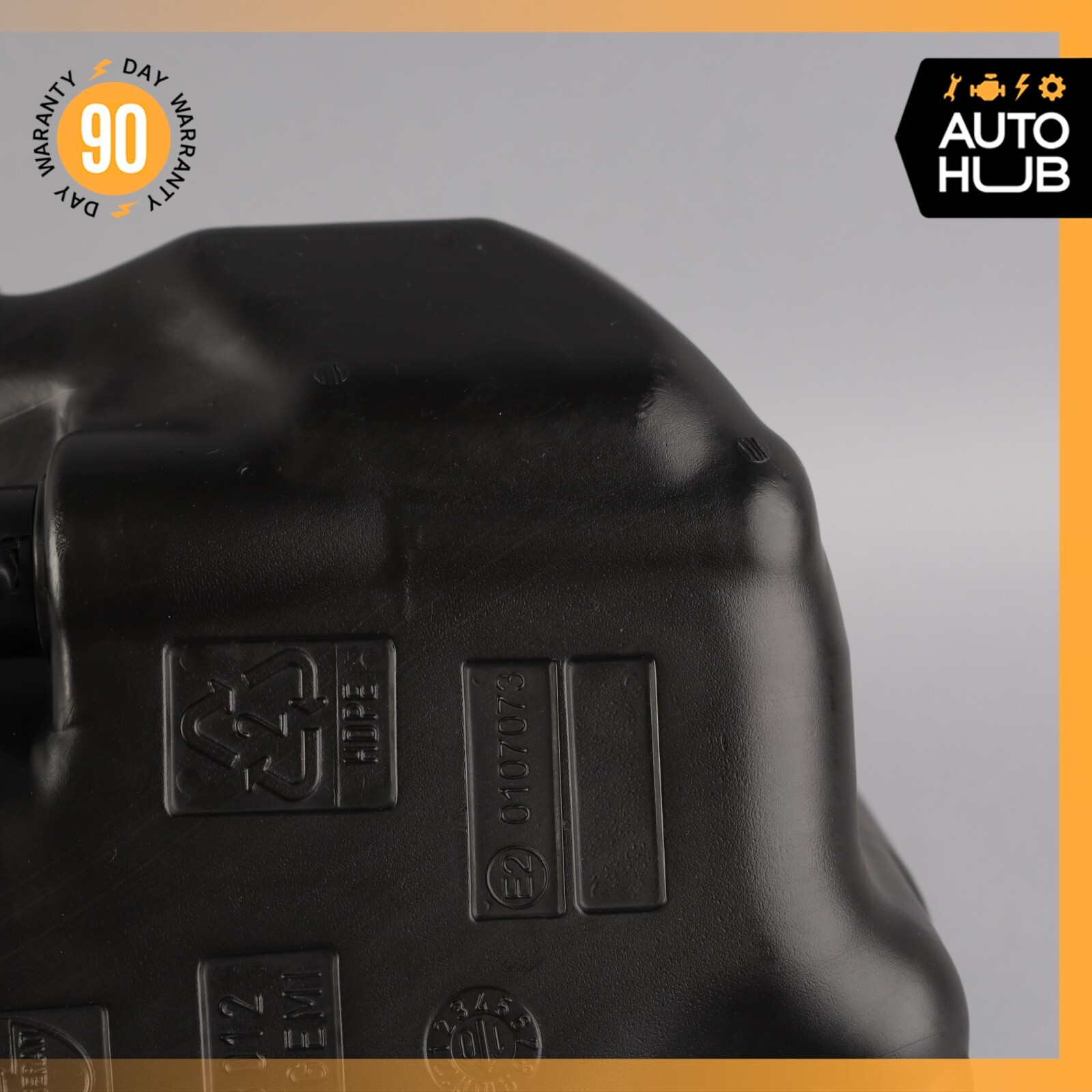 08-19 Maserati Quattroporte Headlight Windshield Washer Bottle Tank OEM 74k