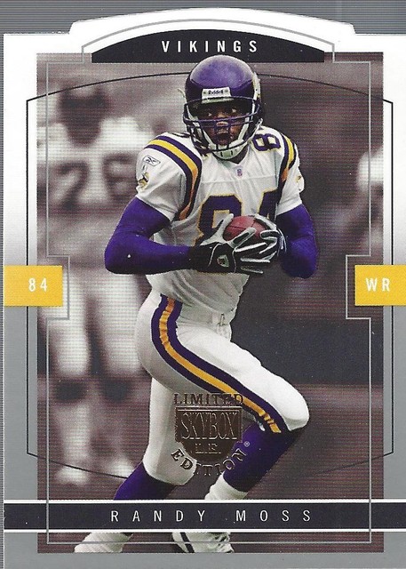 2003 SkyBox LE #48 Randy Moss - FB