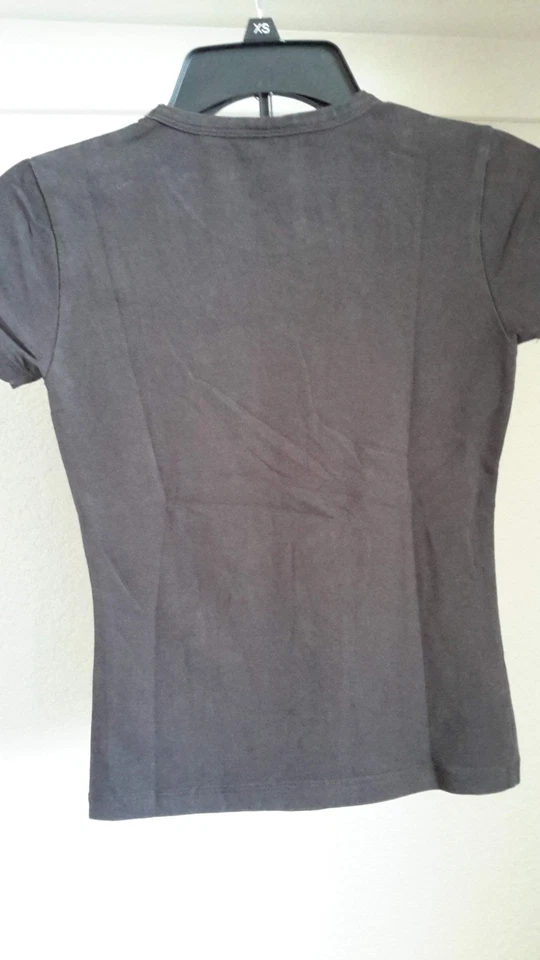 Puma Girls Size S Short Sleeve T-Shirt Chocolate Brown/Golden Leaves Logo - Image 3 of 4