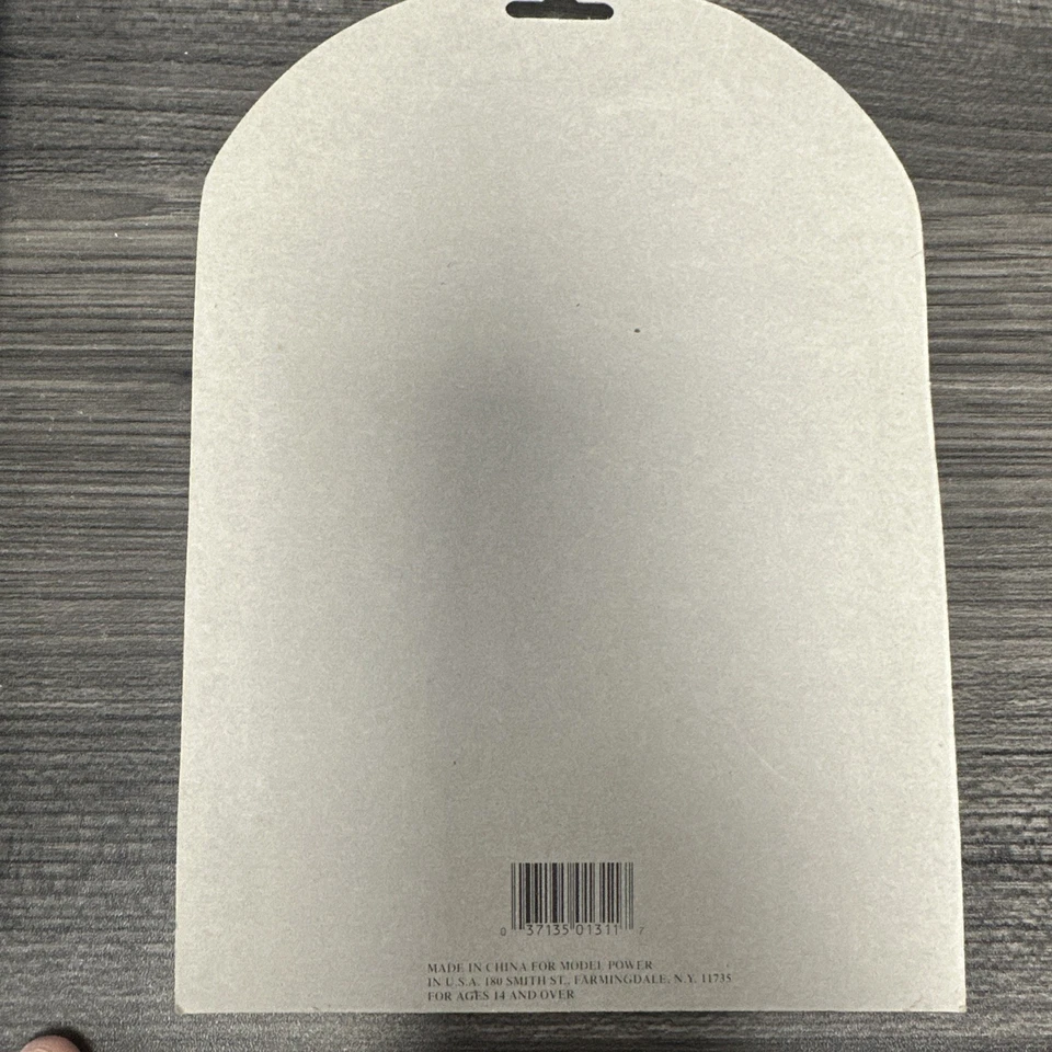 Model Power N Scale #1311 3 Pc Signal Bridge with 2 Figures NIP - Image 3 of 3