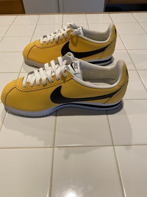 Nike Classic Cortez 15 LEA Varsity Maize Black White  Leather Sneakers 1/1 ? 