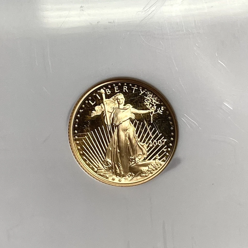 American Eagle 2007-W oro prueba de $5 1/10 oz NGC PF70 ultra camafeo población superior Foto 2 de 4