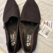 Skechers Womens Bobs Plush - Peace And Love Black Casual Flats Size 6.5 * NEW*