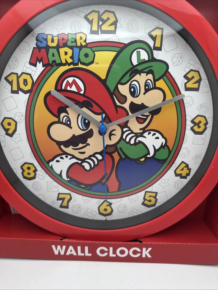 Nintendo Super Mario Bros Mario & Luigi 10" Wall Clock Red NEW - Image 2 of 3