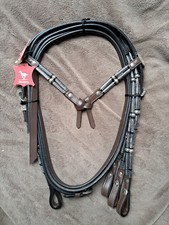 Show-Westerntrense mit Zügeln und Silberbeschlägen