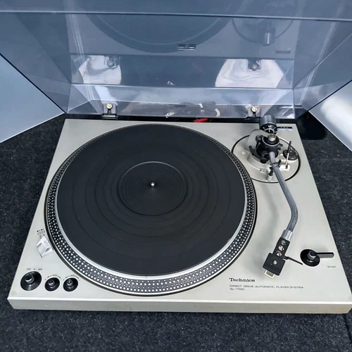Technics SL-1700 Turntable Direct Drive Semi Automatic Record Player Cartridge - Picture 1 of 10