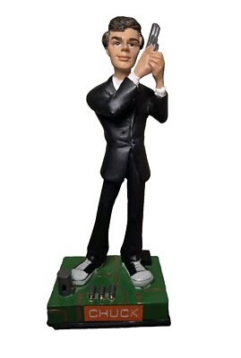 Chuck 7.5'' Resin Collectible Figure 