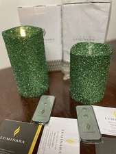 LOT NEW 2 Luminara Real Flameless Candle 7" & 5” Glitter Green Remote Set Sealed