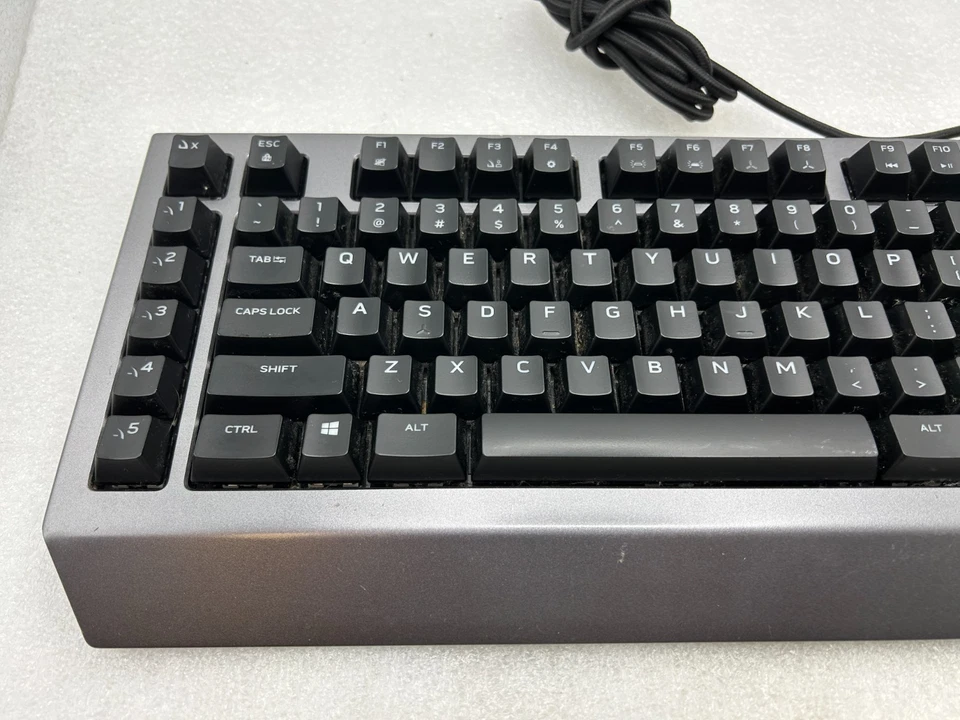 Alienware Pro Gaming Keyboard AW768 Mechanical RGB Backlit Wired USB - Image 2 of 4