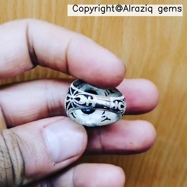 原版非洲黄色蓝宝石稀有 Pukhraj 石纯银戒指 — 第 4/4 张图片