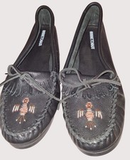 Minnetonka Womens Beaded Thunderbird Moccasins Black Leather Size 12