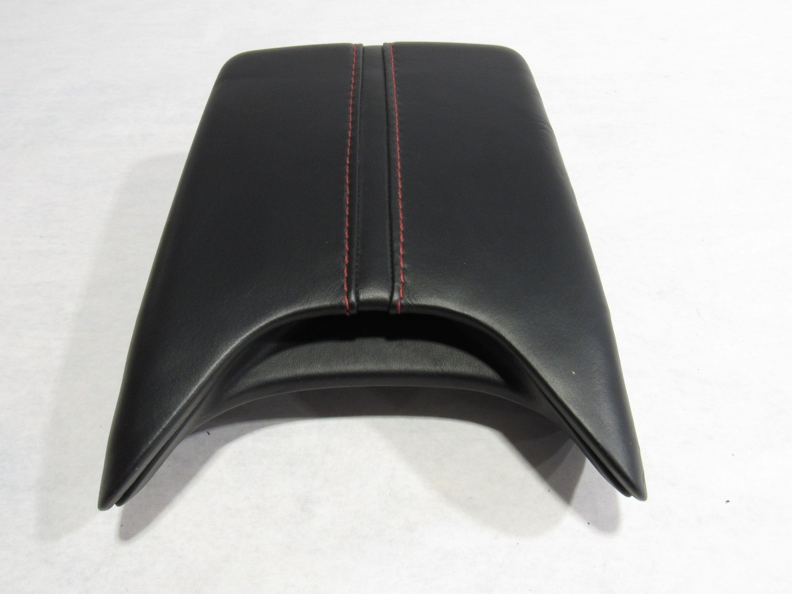 18-21 Aston Martin Vantage 2019 Front Center Console Armrest Arm Rest Lid ;:O