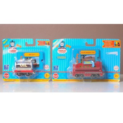 2x HIT Entertainment Take Along Thomas Tank, Rock Hopper + Oil Car, 2006, versiegelt
