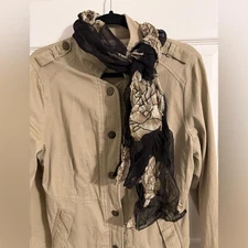 Source Unknown Black and Cream Floral Scarf