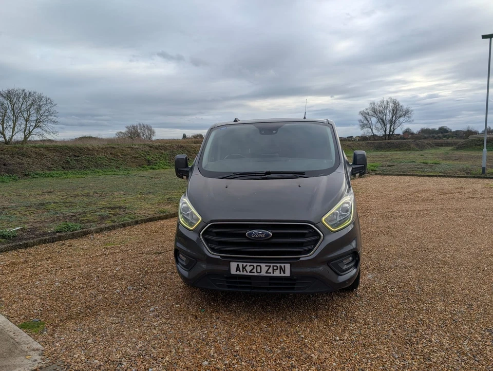 2020 Ford Transit Custom 320 Limited 2.0  SWB - Image 3 of 4
