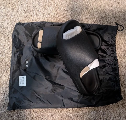 Yeezy Slide Onyx Black Size 11 YS-01 Slip On Sandals, New with CinchBag
Opens in a new window or tab