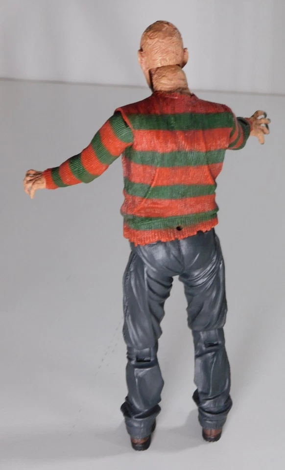 Figura de acción Pesadilla en Elm Street Freddy Krueger 2011 Foto 3 de 4