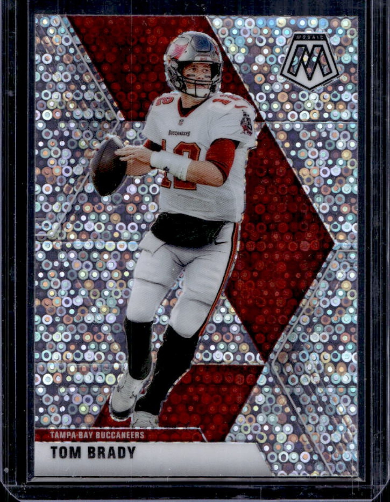 2020 Panini Mosaic Tom Brady No Huddle Prizm Silver #135 Buccaneers