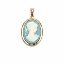 Pendentif camée fond bleu plaqué or 750/000