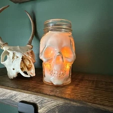 Handmade 16 oz Skull Soy Candle “Fabric Softener” Lotion Candle Clean Burning