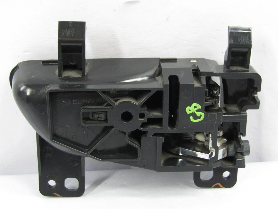Manija de puerta interior del lado del conductor trasero izquierdo Subaru Outback 2010-2014 OEM Foto 2 de 4