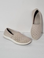 Clarks Cloudsteppers Breeze Emily Sz 8 Light Taupe Slip On Casual Sneakers