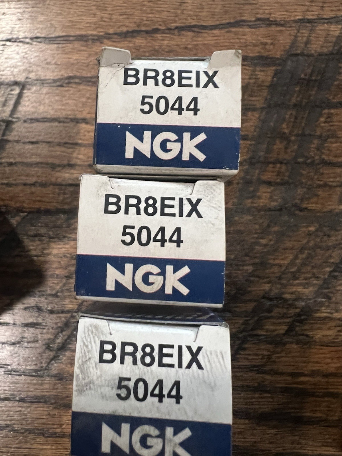 NGK 5044 Iridium Sparkplug BR8EIX