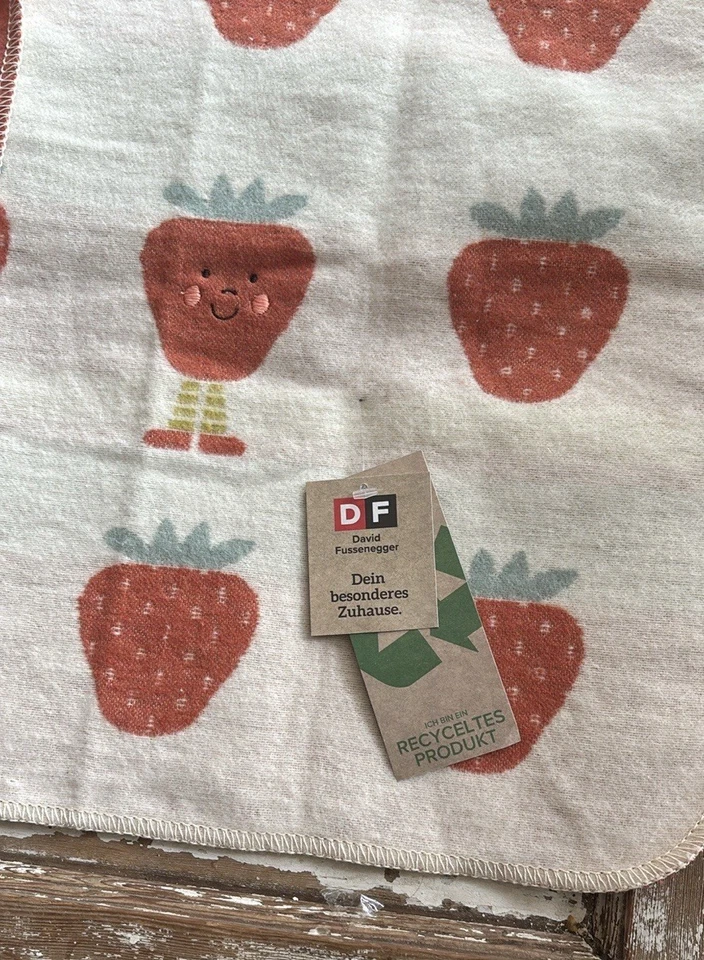 Manta para bebé David Fussenegger fresas reversible suave Foto 2 de 4