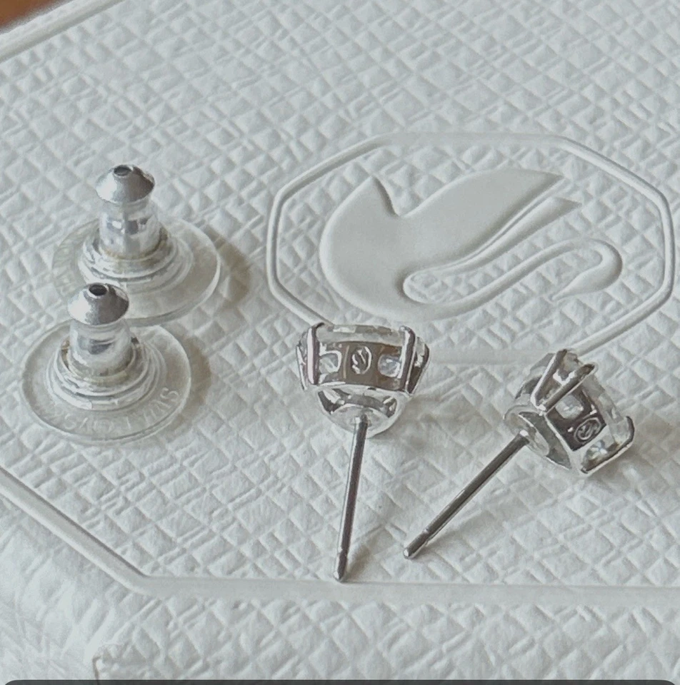 Auténticos aretes de cristal blanco Swarovski 5619498 en caja con logotipo lindo genuino Foto 3 de 4