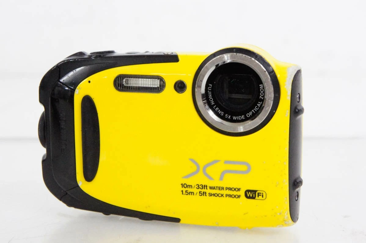 FUJIFILM FinePix XP70 16.4MP Waterproof Shockproof Compact Digital Camera