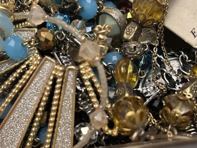 VTG To Modern To Victorian Revival Jewelry Wear/resell Lot 1010 Plus Signed