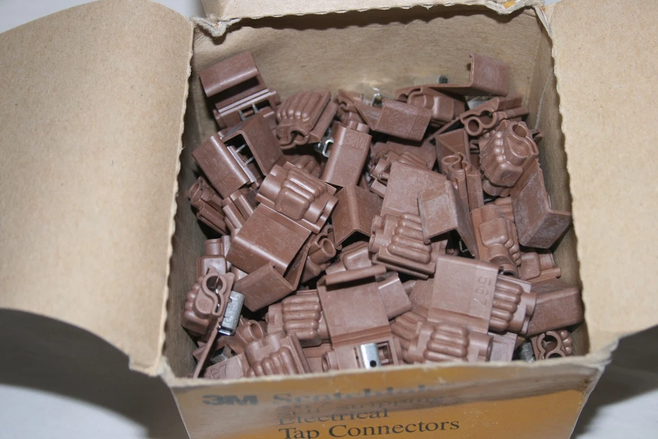 (100) 3M Scotchlok 567 Self-Stripping Electrical Tap Connector BROWN - Made USA! - Image 2 of 4