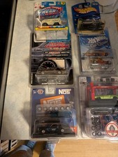 Lot of 6 1:64 scale 3 lot