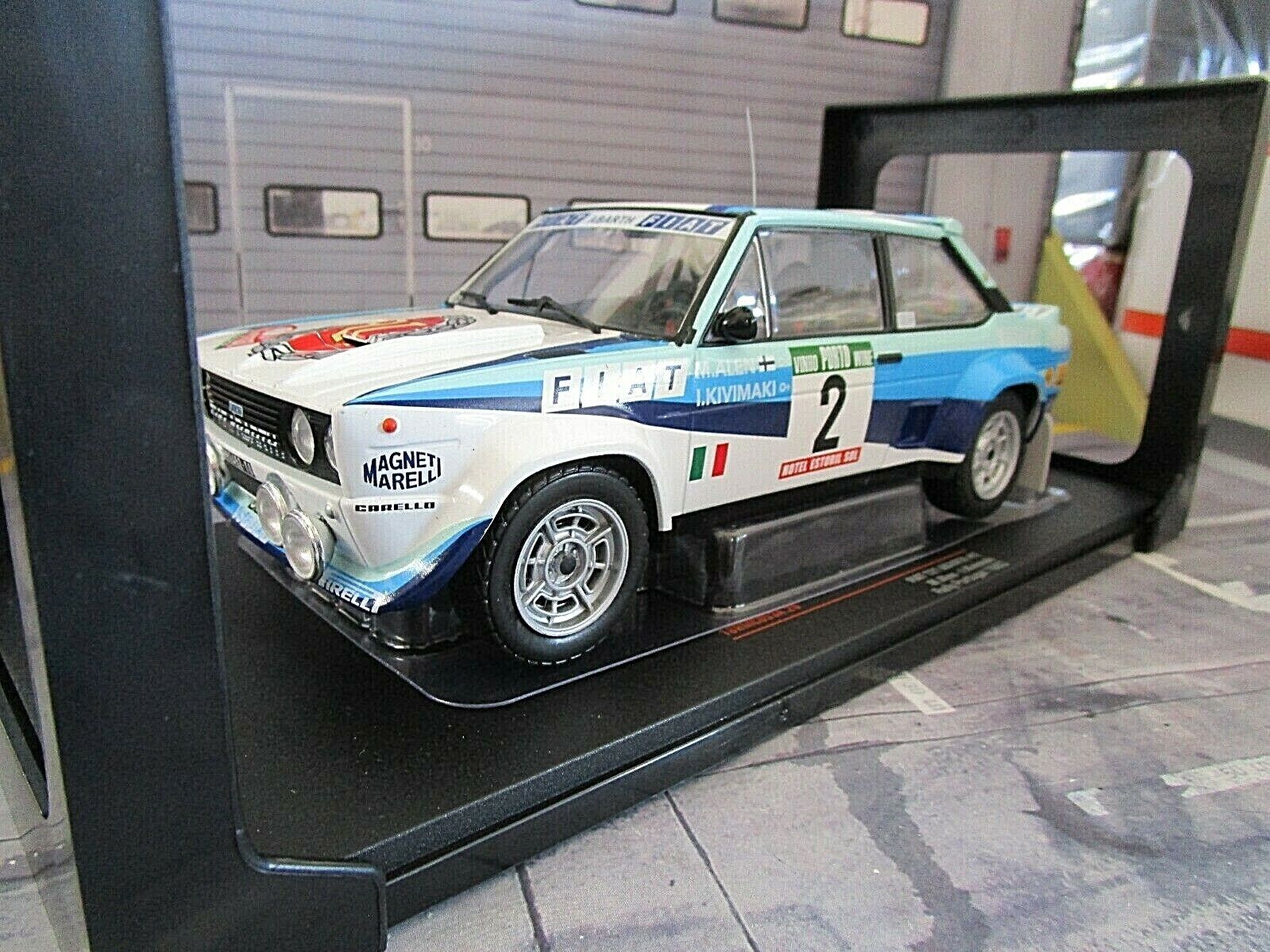 Foto 1 di 6