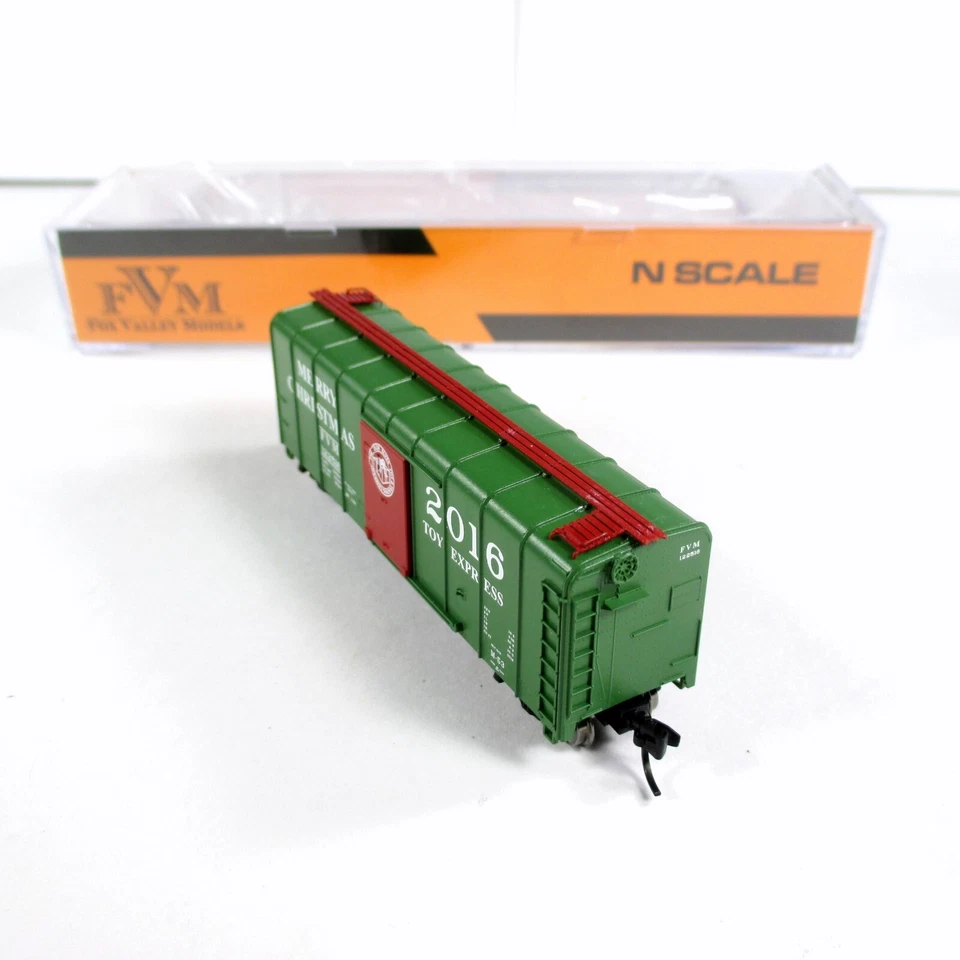 N Scale ***MERRY CHRISTMAS*** Wagon Top Box Car #122516, 2016 -- Fox Valley 8941 - Image 3 of 4