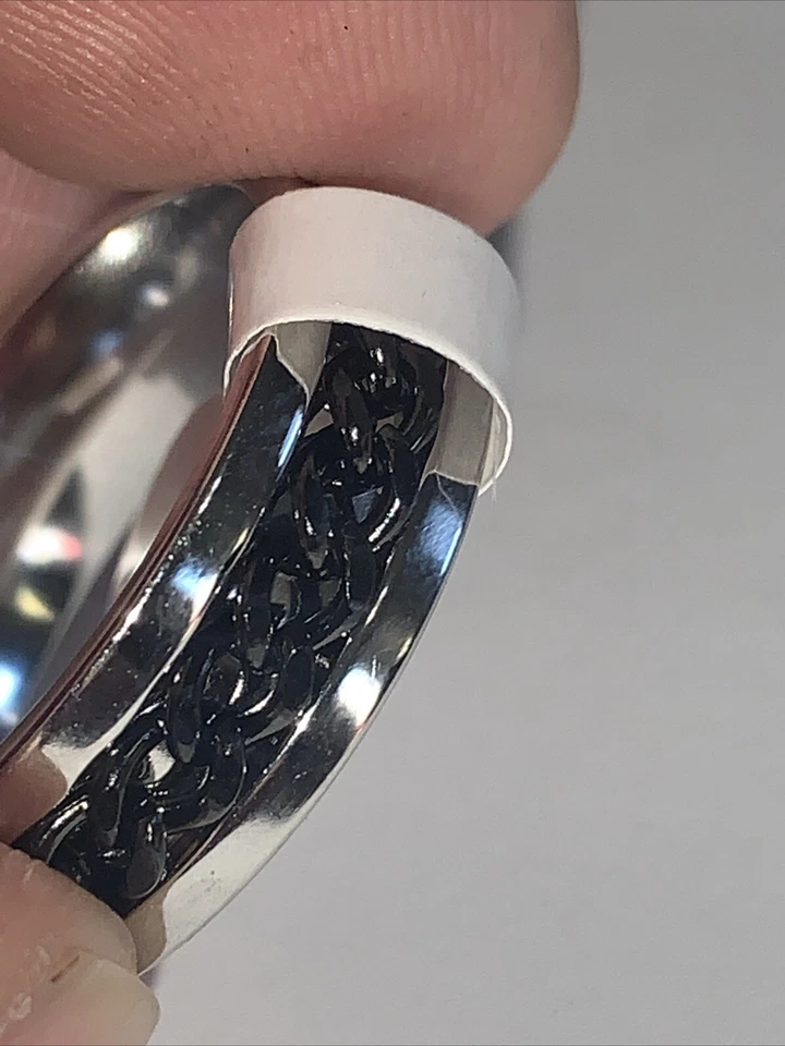 Alianza de boda para hombre titanio negro plata anillo gótico talla 13 pulido Foto 4 de 4