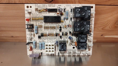 Goodman B1809913S Furnace Control Board