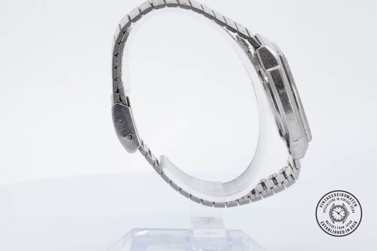 Vintage CITIZEN CQ QUARTZ DIGI-ANA 4-082206HA FOR PARTS/REPAIR