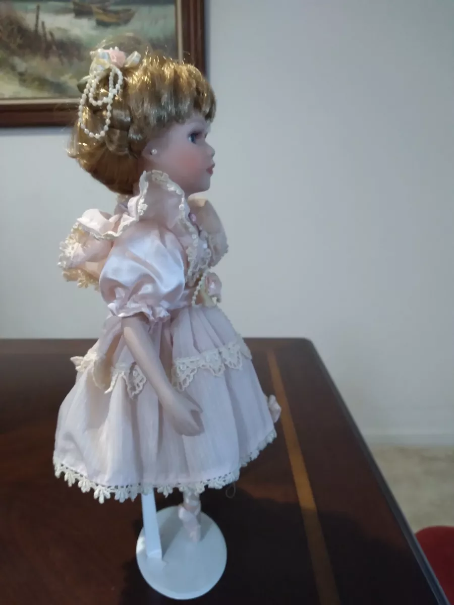 DUCK HOUSE HEIRLOOM DOLLS Porcelain Ballerina in pink Dress ballet