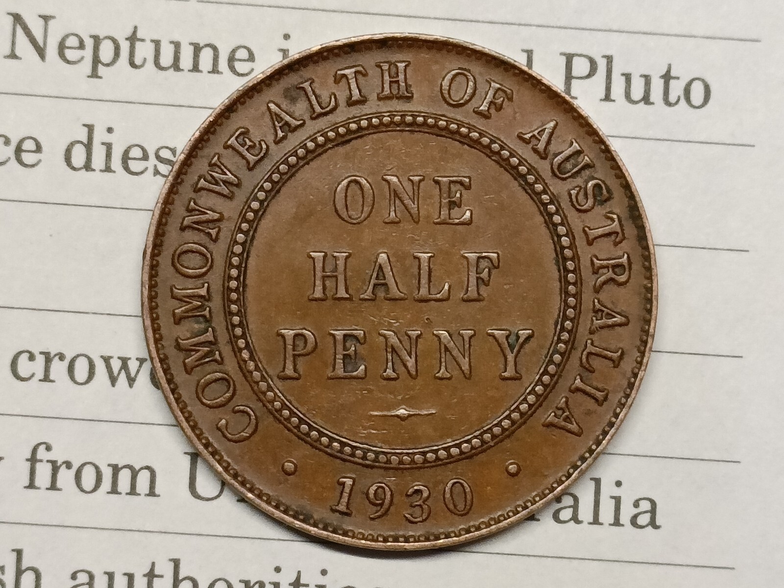 1930-australian-half-penny-coin-king-georgivs-v-has-8-pearls-and