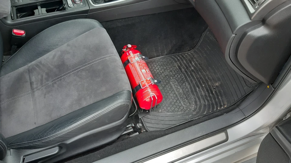 灭火器支架支架适用于斯巴鲁 Impreza WRX STI GE / GV / GR / GG — 第 2/4 张图片