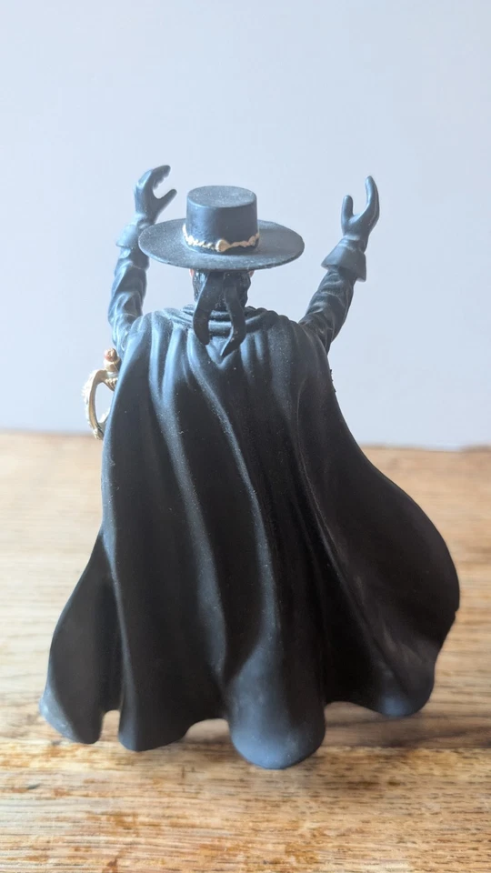 FIGURINE ZORRO EN PLASTIQUE 2005 - Photo 2/4